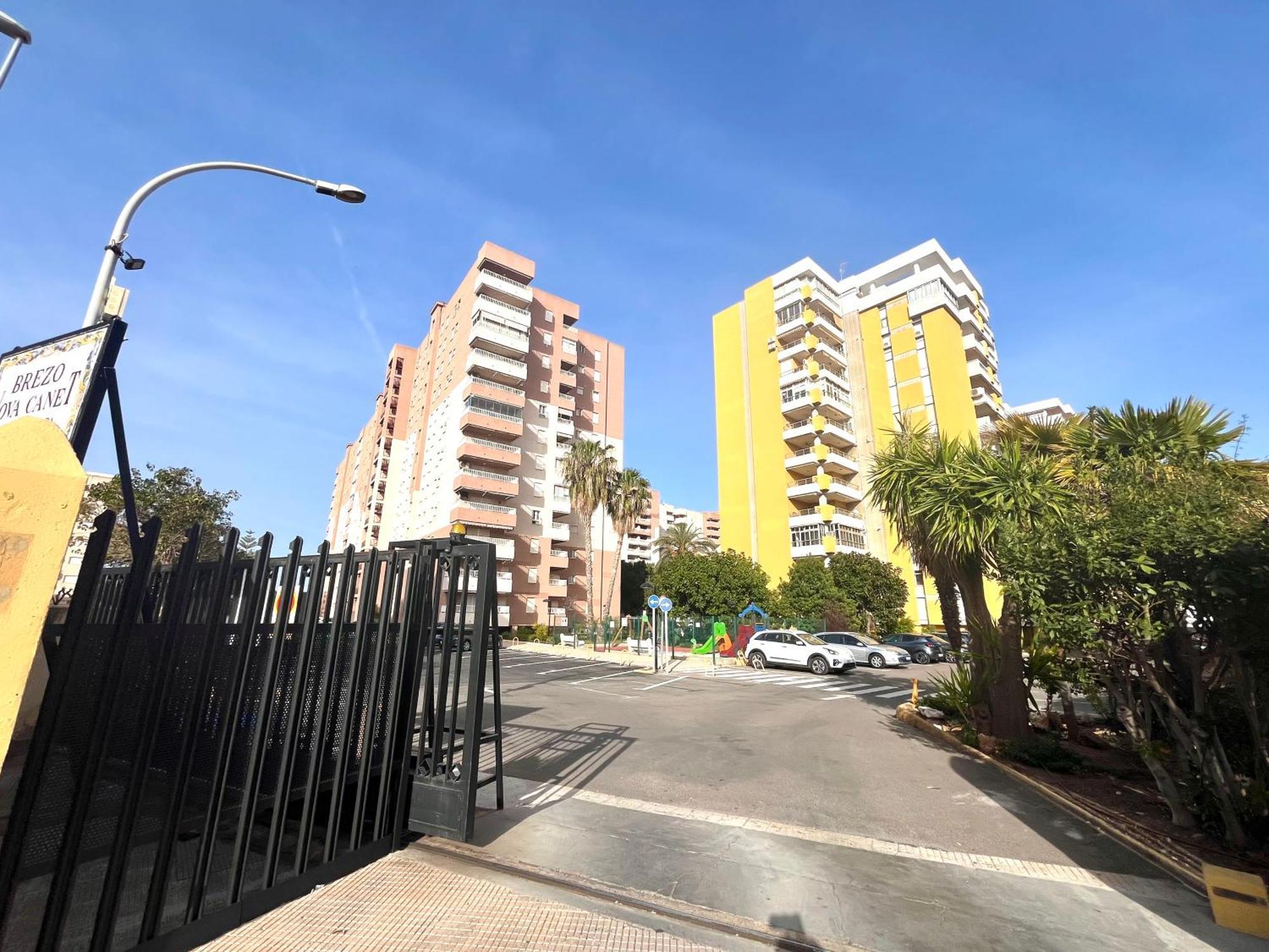 Apartamento En La Playa Canet, Muy Cerca De Valencia 卡耐特蒂贝兰格 外观 照片